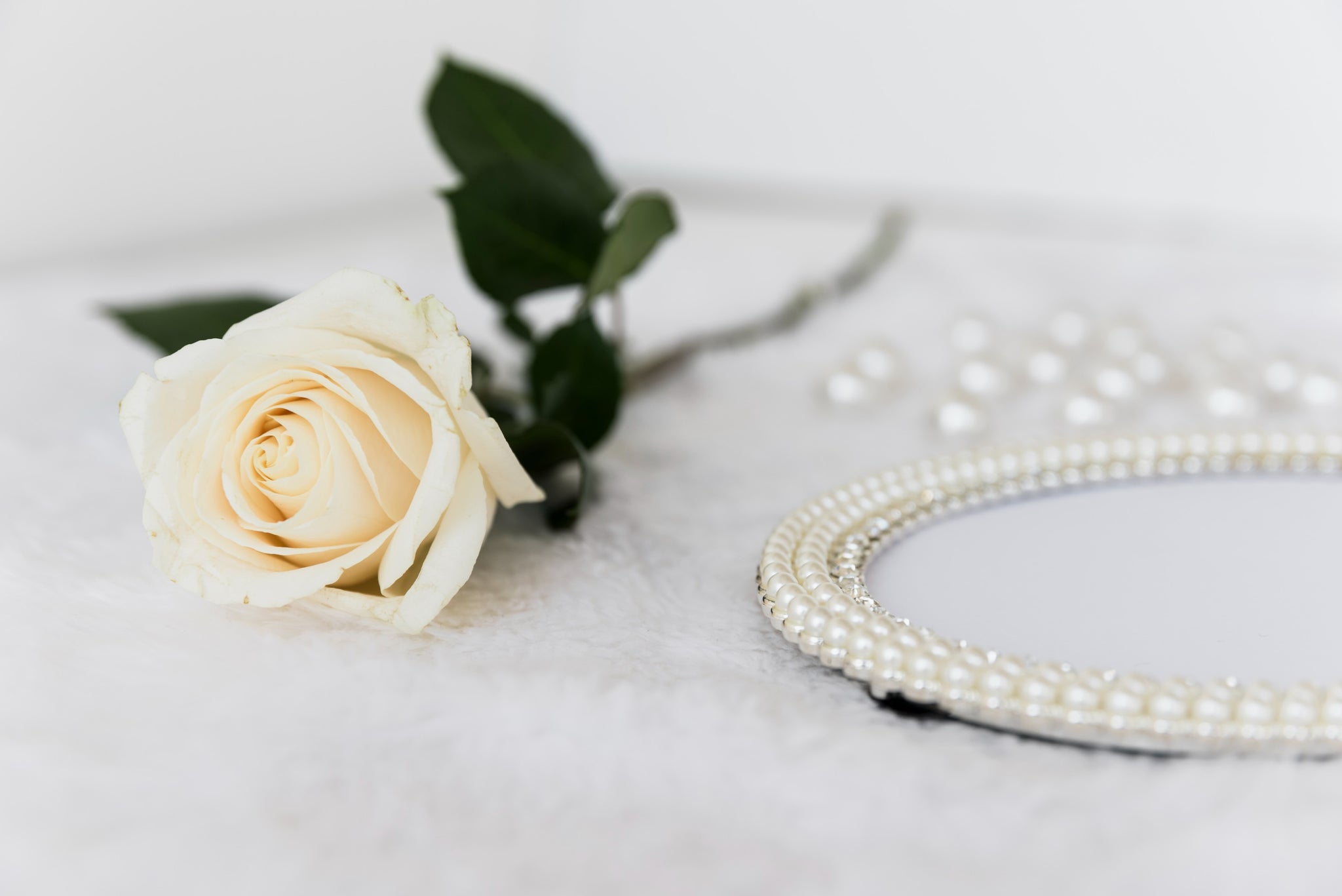 The Reasons Behind the Enduring Popularity of Pearl Necklaces