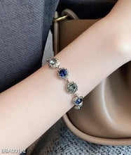 Vintage slider bracelet