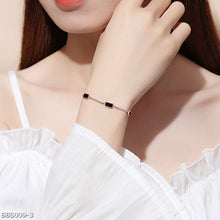 Square onyx zircon slider bracelet