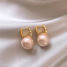 Pink pearl earrings