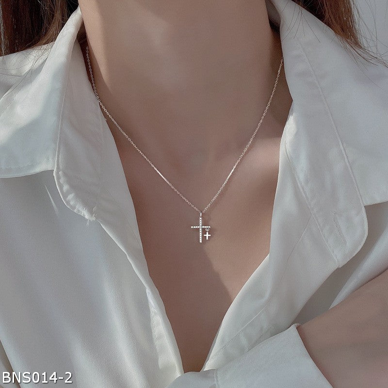 Minimalist geometric cross zircon necklace