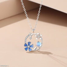 Moonstone flower necklace