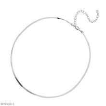 Minimalist blade herringbone chain