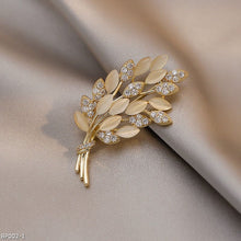Premium Barley opal brooch