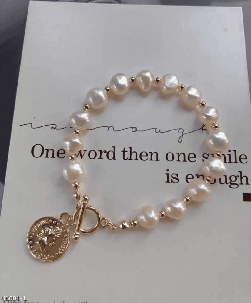 Natural pearls Queen Elizabeth coin bracelet